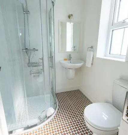 12 Ardsheelane